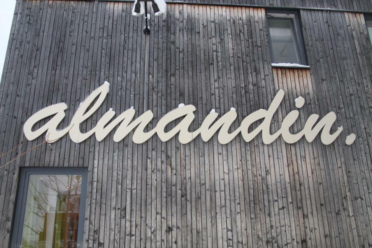 Almandin Apartments Ischgl Zewnętrze zdjęcie